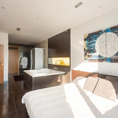 Renacer, Valencia A 30 Minutos, Piscina Y Casa Privadas Para El Huesped, Private Pool And House For The Guest Villa