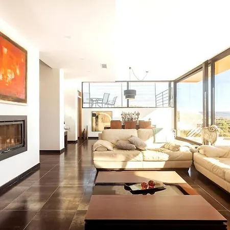 Villa Renacer, Valencia A 30 Minutos, Piscina Y Casa Privadas Para El Huesped, Private Pool And House For The Guest *